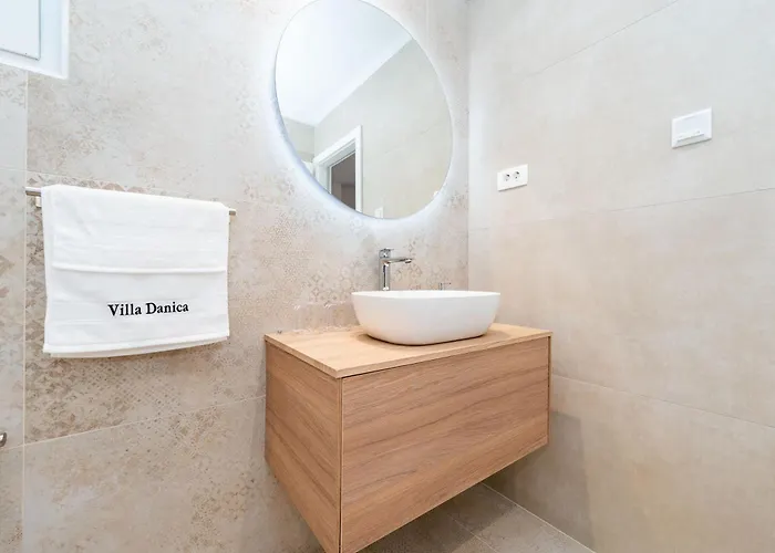 Villa Danica *