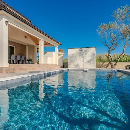 Villa Danica